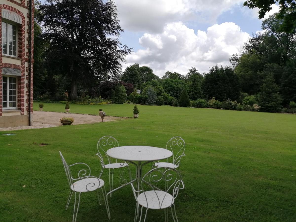 Appartement Édouard André dans château XIX ème Bracquetuit Exterior foto